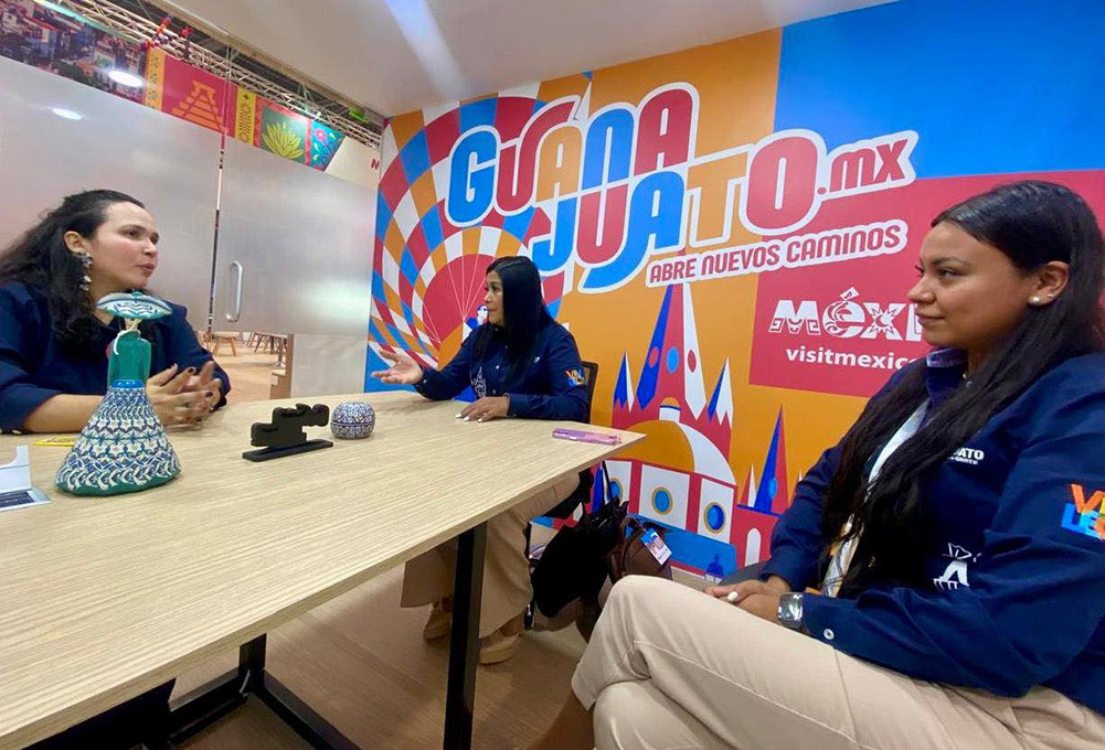 Leon-Vitrina-Turistica-ANATO